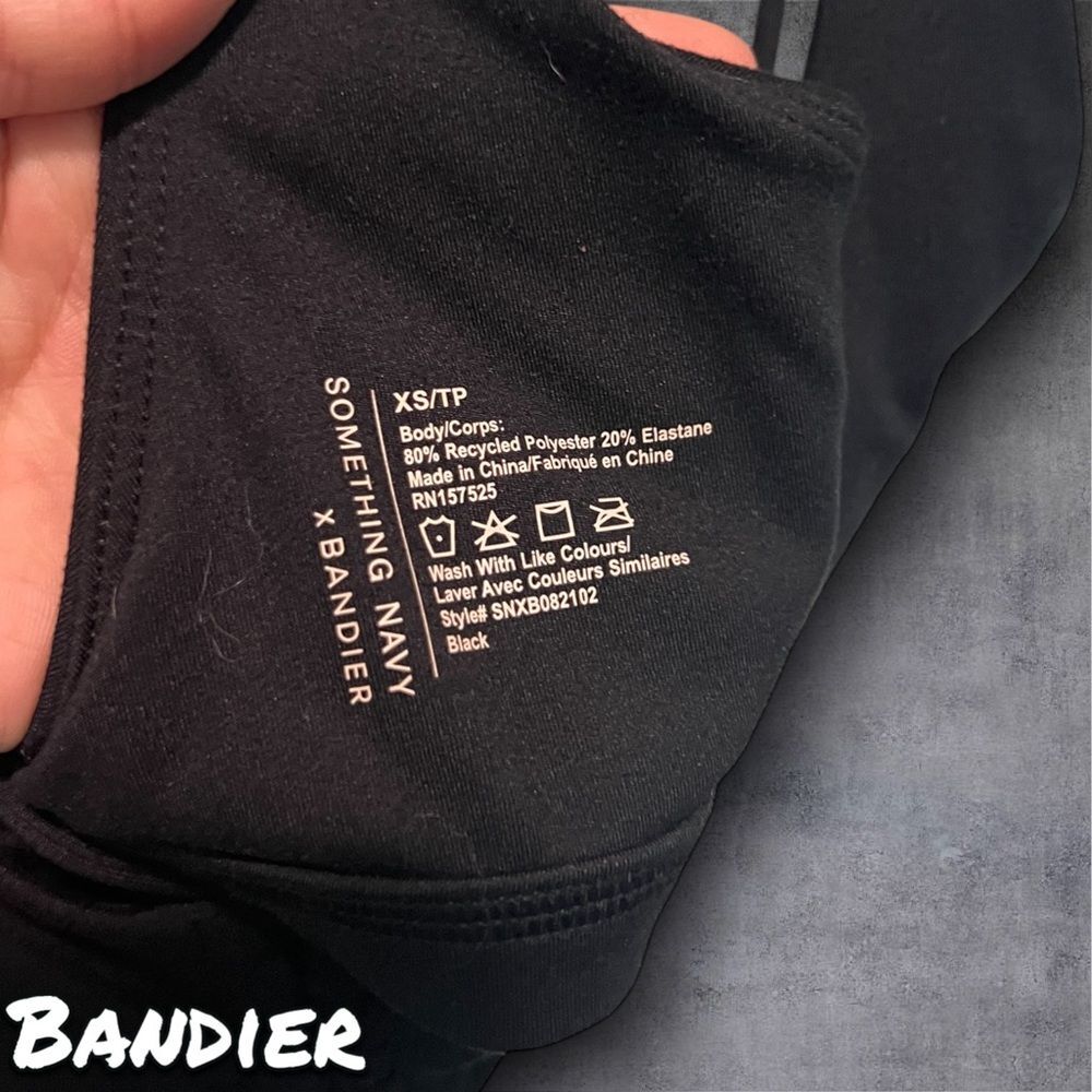 Preowned Women's Bandier Something Navy x Bandier Sports Bra - Black XS - Picture 8 of 8